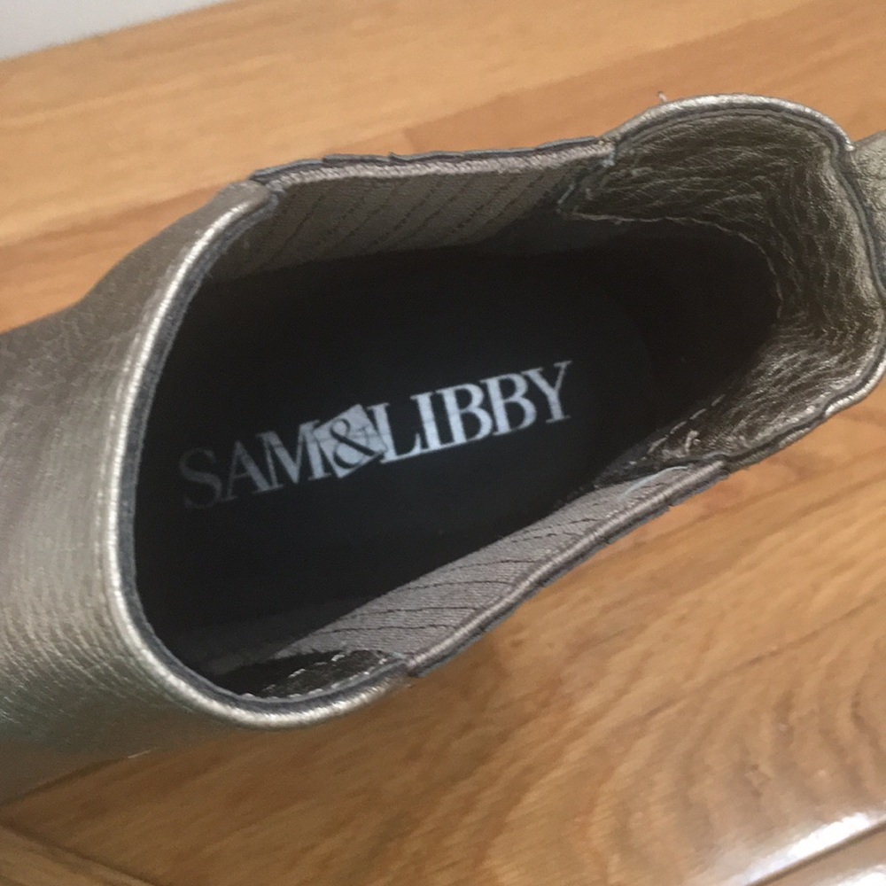 Metallic Booties - Picture 2 of 8